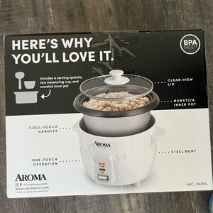 Aroma rice cooker unopened brand new